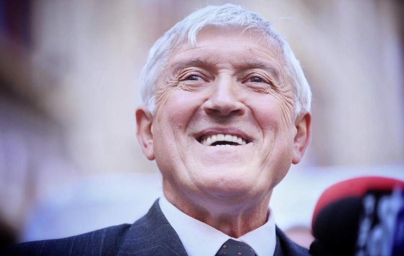 Mircea Diaconu şi-a depus candidatura pentru alegerile prezidențiale la BEC. "Din fericire, avem o şansă, ultima, depinde câţi vom fi"