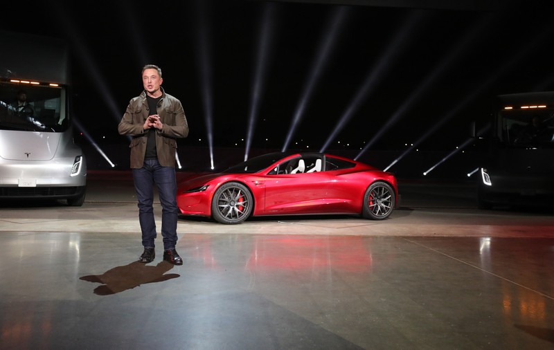 Elon Musk a reușit să șteargă 14 miliarde de dolari din valoarea de piață a Tesla cu un singur mesaj pe Twitter