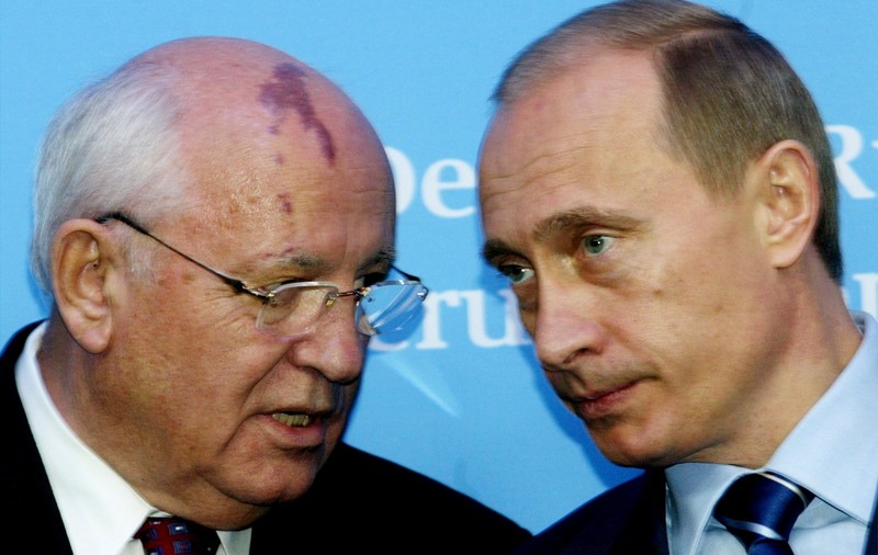 Prima reacție a lui Vladimir Putin după moartea lui Mihail Gorbaciov