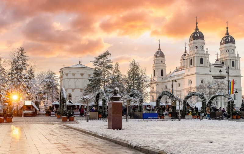 Iașiul rămâne în urmă economic și nu are nicio perspectivă. Cum se distanțează Cluj, Timișoara, Brașov, Constanța și Oradea