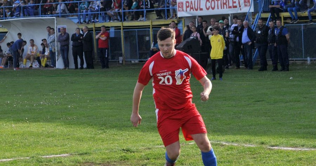 Cine este Paul Cotîrleț, șeful Departamentului Centenar, redenumit Departamentul Identitate Naţională. Fost fotbalist, candidat la Primăria Moineștiului, încercări de poet.