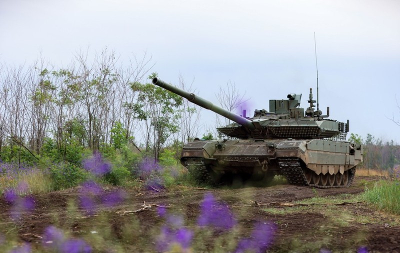 Rusia rămâne fără tancuri sovietice în războiul din Ucraina. Avertismentul care s-a adeverit după doi ani