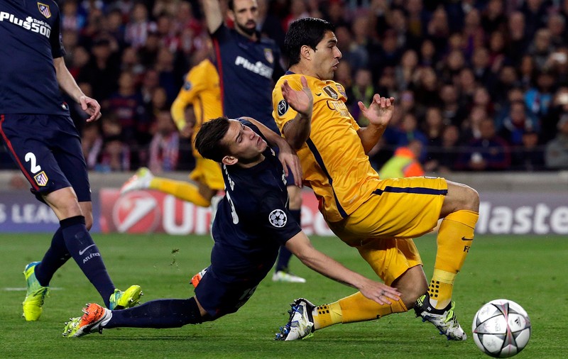 Liga Campionilor: Barcelona - Atletico 2-1 și Bayern  - Benfica 1-0. Luis Suarez a întors de unul singur meciul de pe „Camp Nou”. Bavarezii au înscris din start| FOTO&VIDEO
