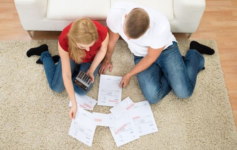 Bugetul familiei. 10 sfaturi pentru a scăpa de datorii