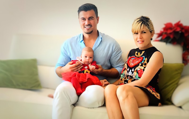 UPDATE| Primele imagini cu Elena Udrea după întoarcerea în România. „Vreau să îmi cresc copilul acasă”