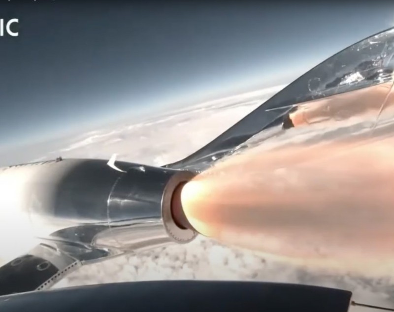 Primul zbor comercial al Virgin Galactic a ajuns în spațiu. Clienții care au plătit sute de mii de dolari pe un bilet au petrecut câteva minute în imponderabilitate