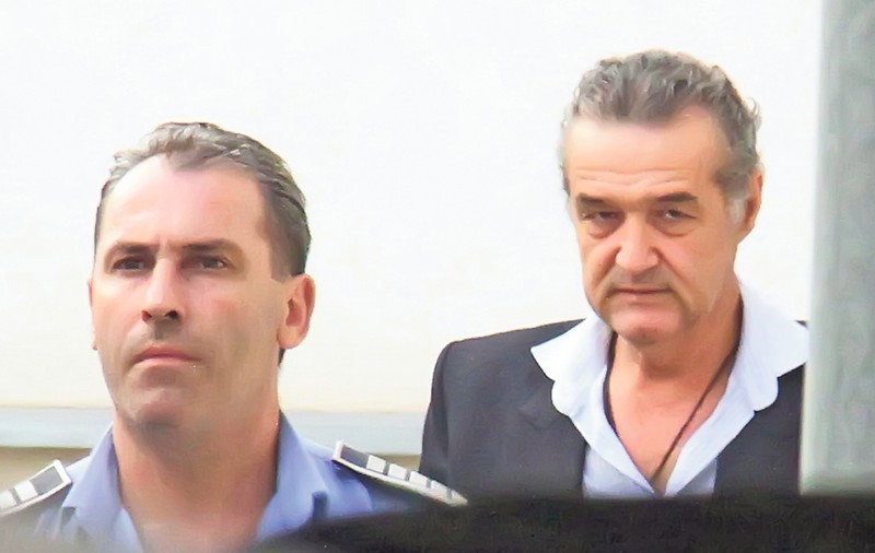 Exclusiv | Gigi Becali are vorbitor «privat» la pârnaie