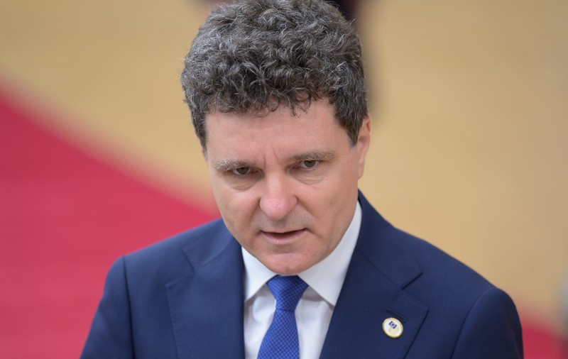Nicușor Dan e nemulțumit că „niște lideri” politici nu l-au mai susținut pe Eugen Tomac după ce a fost desemnat premier și vrea un nou guvern până marți