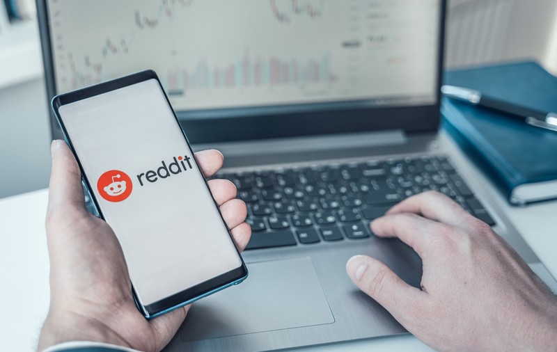 Ce este platforma Reddit şi cum să o foloseşti