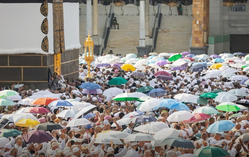 Peste 550 de persoane au murit în timpul pelerinajului la Mecca, unde temperatura a depășit 50°C