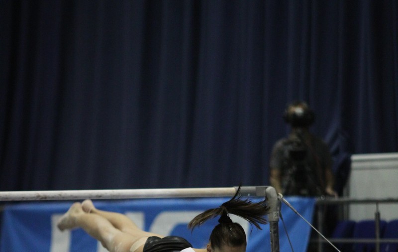 Larisa Iordache va lupta pentru medalii la toate aparatele