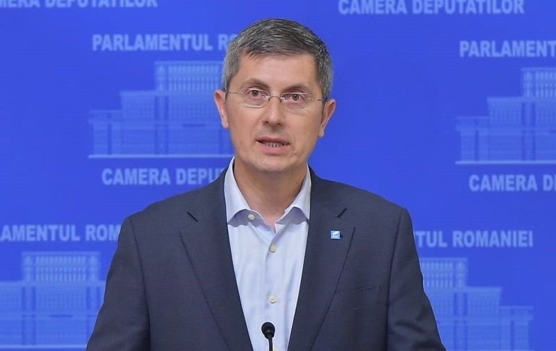 USR: Klaus Iohannis să se implice în nominalizarea unui nou comisar european. Barna, către Dăncilă: "Sunaţi-o pe Rovana Plumb, să se întoarcă  urgent acasă!"
