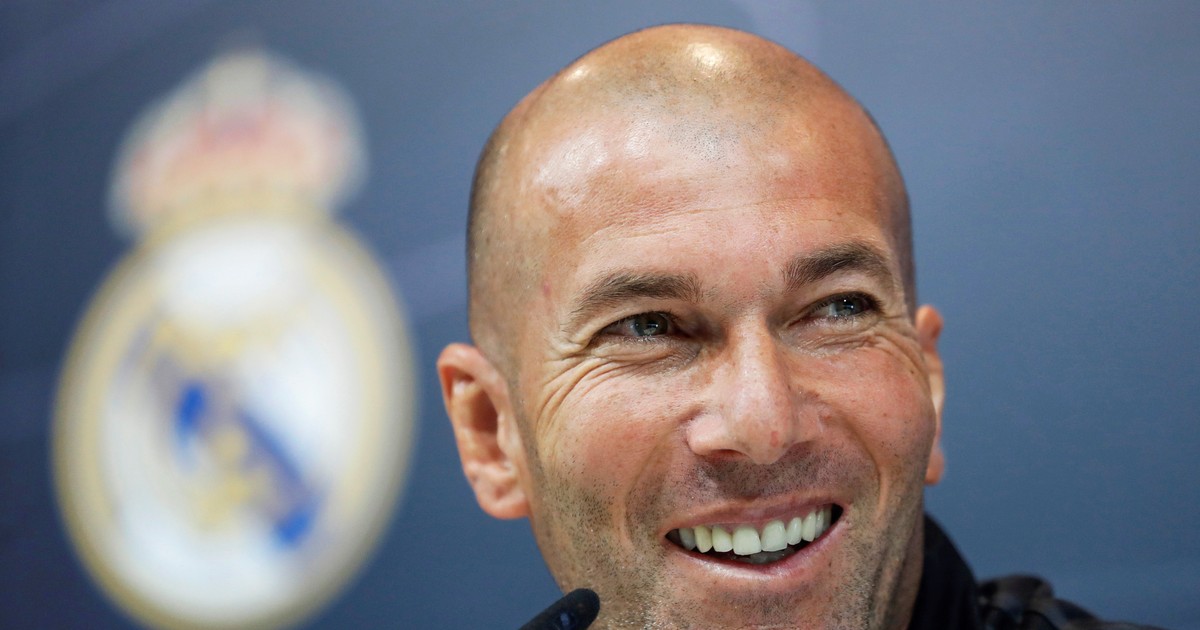Campionii mondiali la fotbal, felicitați de Zinedine Zidane. Franța a primit emoticoane și două stele de la fostul antrenor de la Real Madrid