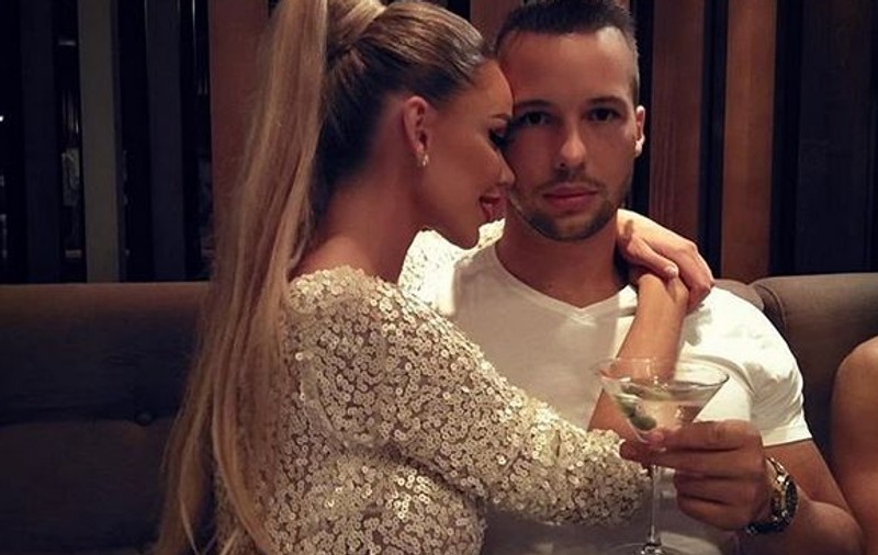 Tristan Tate, ipostază tandră cu Bianca Drăgușanu. "Trabuc cubanez și femeia mea..."