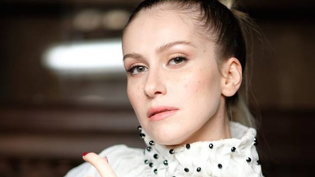 Care este povestea din spatele numeleui de scenă al lui Ester Peony, câstigătoarea Eurovision România 2019