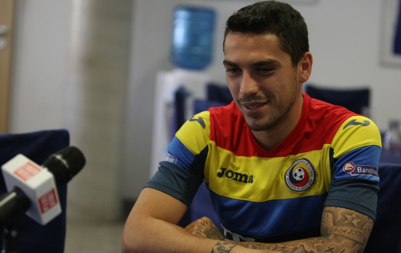 Euro 2016. Nicușor a devenit Nicolae! ”Mă simt bine cu 10 pe spate, dar lumea să nu se aștepte să fiu Hagi!”. Vom avea ”generația lui Stanciu”? ”Să fie rezultate, apoi știți voi să ne botezați” | FOTO&VIDEO EXCLUSIV
