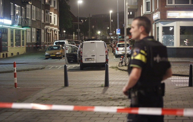 Două persoane au murit și alte trei au fost rănite, după ce au fost înjunghiate în orașul Maastricht