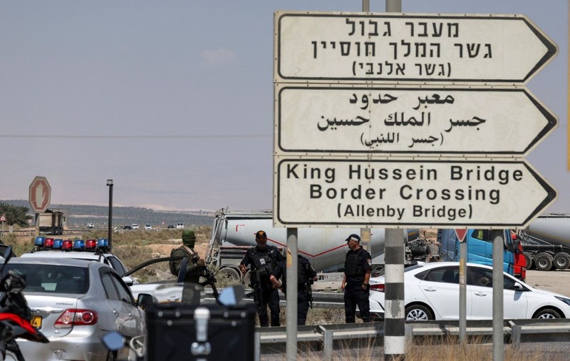 Trei israelieni au fost uciși în apropierea unui punct de trecere a frontierei cu Iordania. Reacția lui Netanyahu