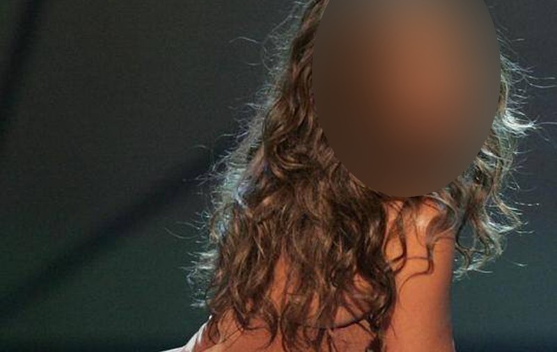 "Poţi să te uiţi, atâta vreme cât nu pui mâna!" Ce divă îşi incită fanii cu posteriorul ăsta? | FOTO