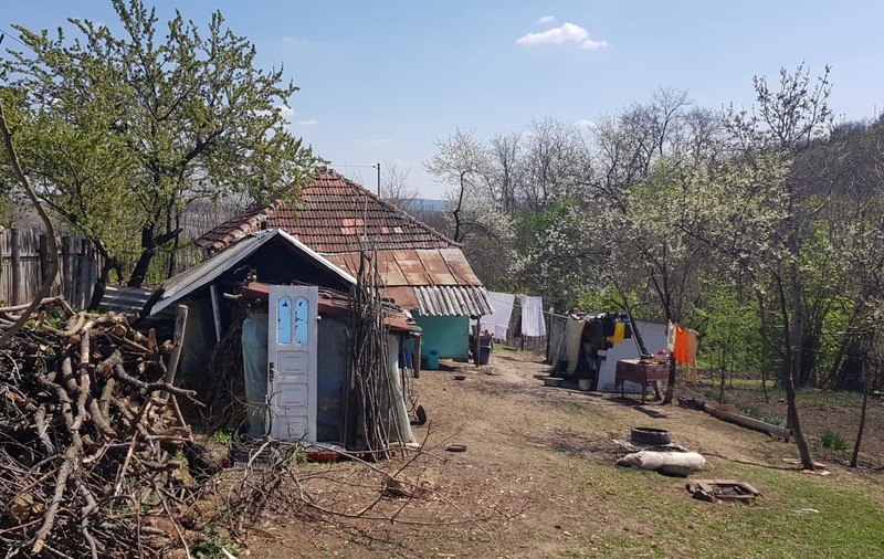 VIDEO | Povestea tristă a fetei de 15 ani din Vaslui care a murit de meningită. Boala a răpus-o la 10 zile după ce a fugit de acasă!