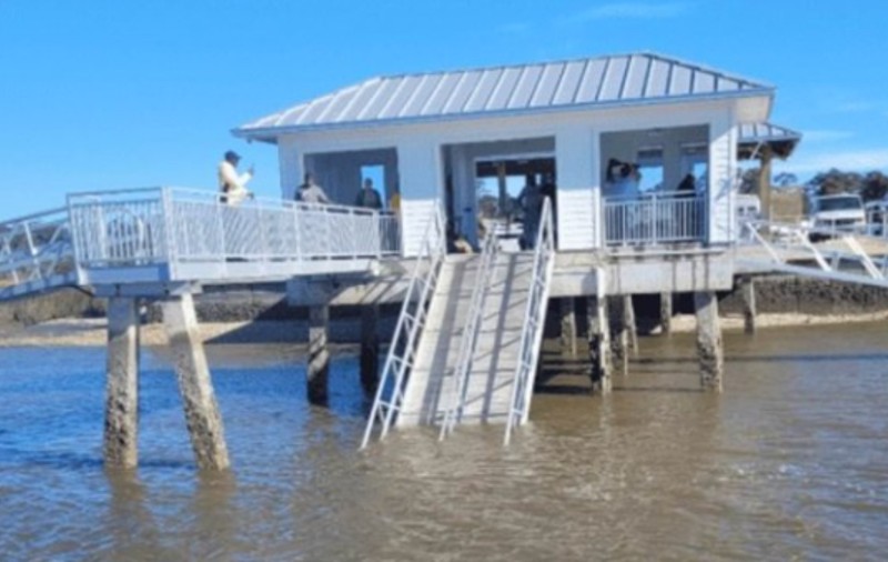 Un ponton s-a prăbușit în insula Sapelo, din statul Georgia. Cel puțin șapte persoane și-au pierdut viața 
