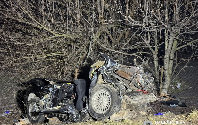 Momente de groază pentru un șofer de TIR din Moldova, cinci tineri au murit într-un BMW care a intrat direct în el, pe o șosea din Ucraina