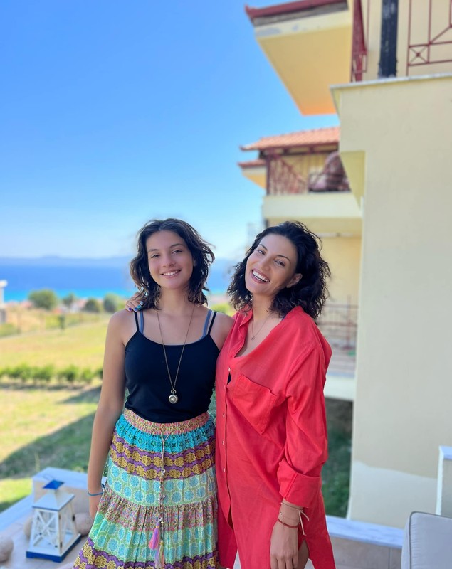 Ioana Ginghină este îngrijorată din cauza perioadei prin care trece fiica ei: „Vreau să fie doar sănătoasă la cap”
