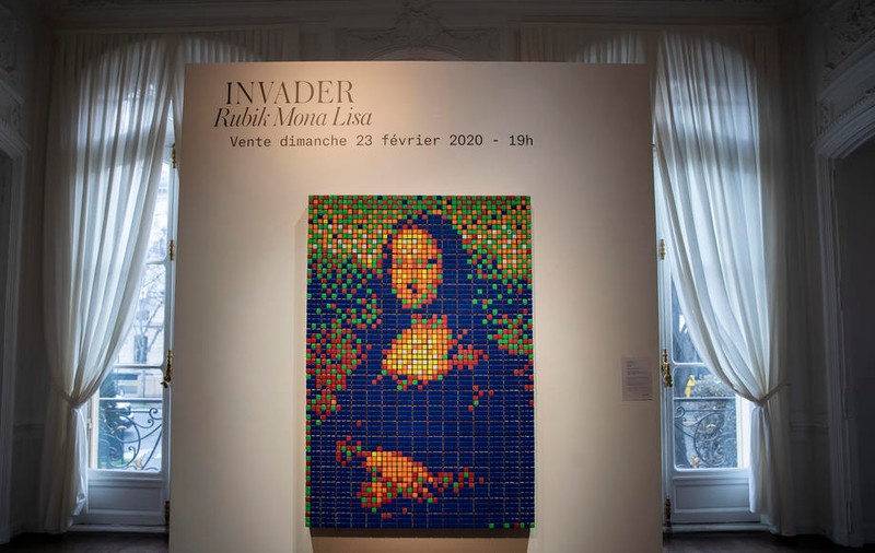 Un tablou „Mona Lisa” făcut în întregime din cuburi Rubik este pus la licitație în Paris