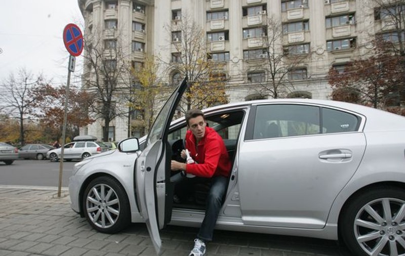 Video | Mircea Badea despre accidentul lui Huidu: "Oare pasagerii din Logan aveau centura pusă? Dar farurile aprinse?"