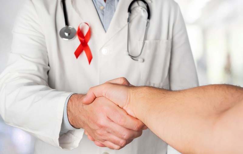 INTERVIU. Ce poți face după expunere, ca să nu te infectezi cu HIV. Există medicație preventivă