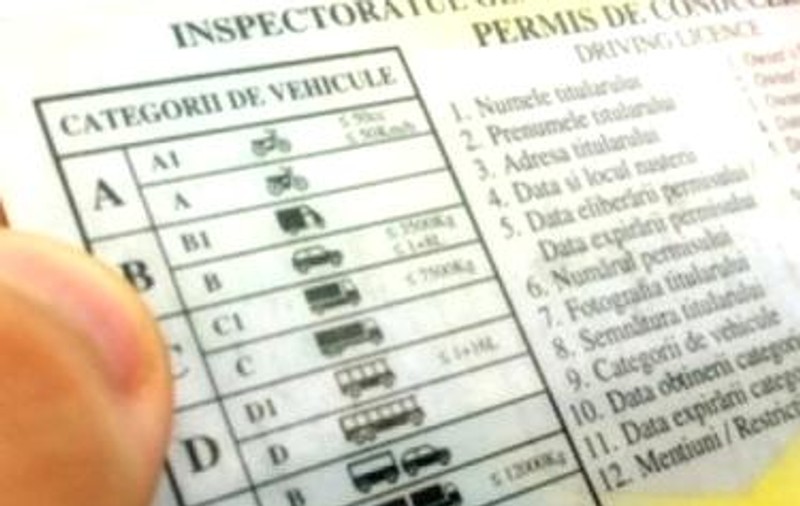 Şeful Serviciului de Permise auto din Giurgiu a fost arestat. Ce s-a întâmplat cu primarul din Valea Dragului