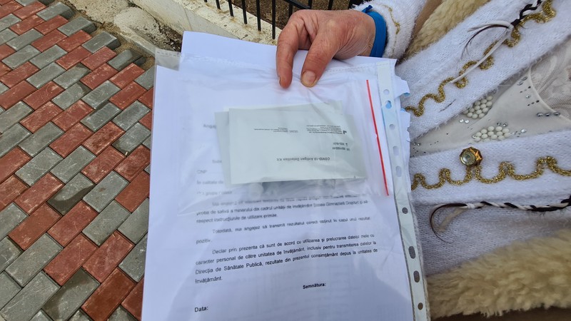 Elena Stănescu arată acordul testării nepotului său, David