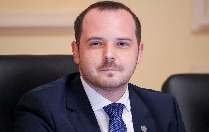 Spitalul din Brașov nu mai are ser fiziologic. Ministrul Sănătății: „Domnul manager are datorii de peste 500.000 lei pentru distribuitori de ser”