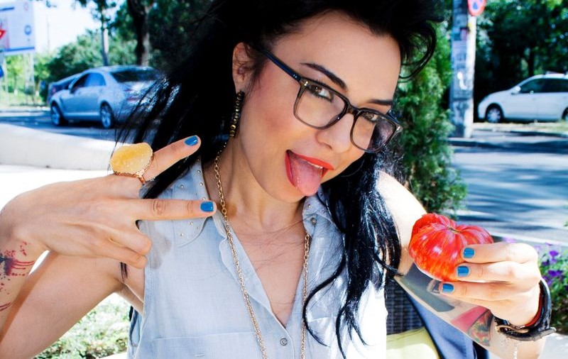 DJ Wanda îşi menţine silueta cu roşii bio şi brânză de casă! | FOTO