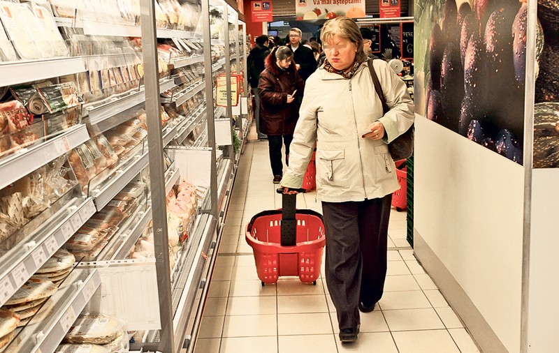 Mâncarea se scumpeşte cu 10%!