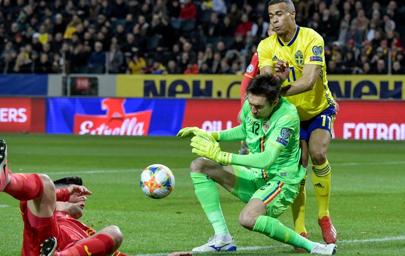 Pigmeii Europei. Naționalele de fotbal ale României au avut o săptămână de coșmar