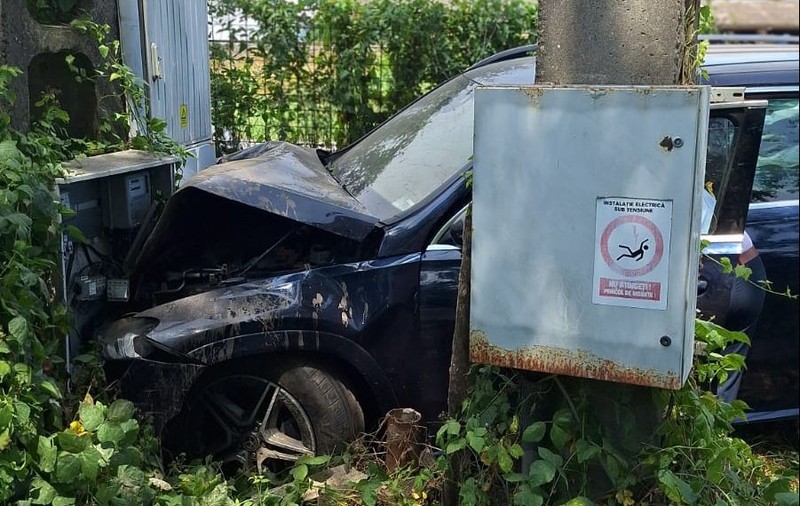 Deputatul Alin Ignat, implicat într-un accident pe centura Alba Iulia. „Am intrat în stâlp”