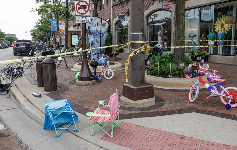 Suspectul atacului armat din Chicago, prins de poliție. A ucis șase oameni la parada de 4 iulie