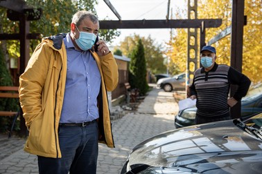Primarul Mirel Jantea nu-şi explică de ce au apărut atâtea cazuri de infectare cu Covid-19 în comună