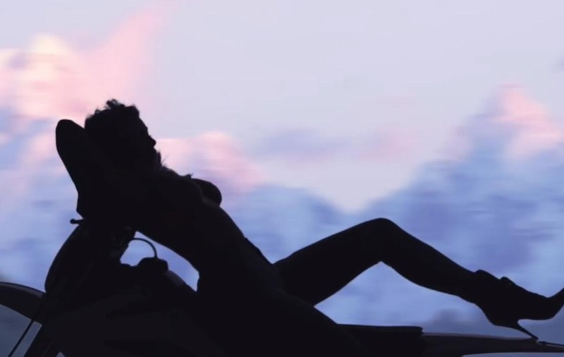ŞI-A DISTRIBUIT SOŢIA GOALĂ în videoclip! Kanye West oferă IMAGINI SUPER HOT CU KIM KARDASHIAN | VIDEO+18
