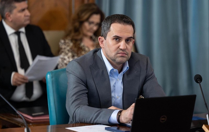 Ministrul Transporturilor a dat mită de șase ori unui ocol silvic înainte să denunțe faptele. Cum răspunde Ciprian Șerban acuzațiilor