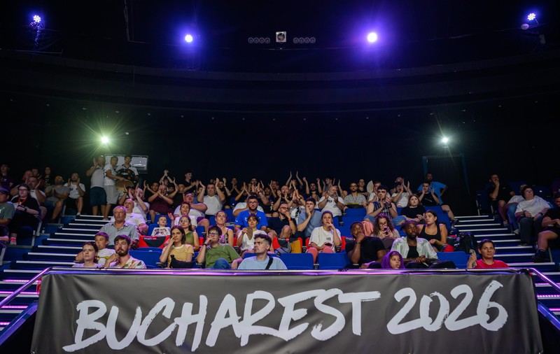 Florentin Petre, Dănciulescu și Prunea, parte din show-ul baschetbalistic de la Circul Metropolitan. Echipele de tineret ale României susținute de legende ale fotbalului