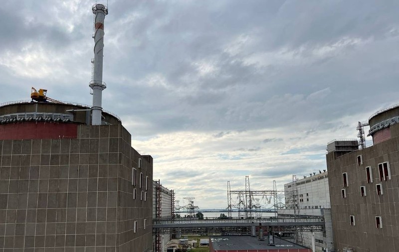 Centrala nucleară de la Zaporojie a fost reconectată la rețeaua electrică a Ucrainei. Timp de o lună a funcționat pe generatoare