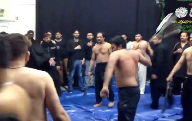 Ce făceau niște musulmani într-o moschee londoneză. Ritualul sângeros a fost imediat interzis