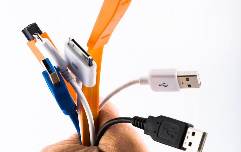 O tânără de 23 de ani a fost găsită moartă în casă de mătușa ei. A fost sugrumată cu un cablu USB