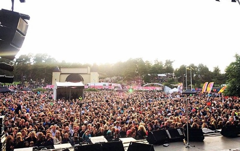 Zeci de agresiuni sexuale la un festival din Suedia