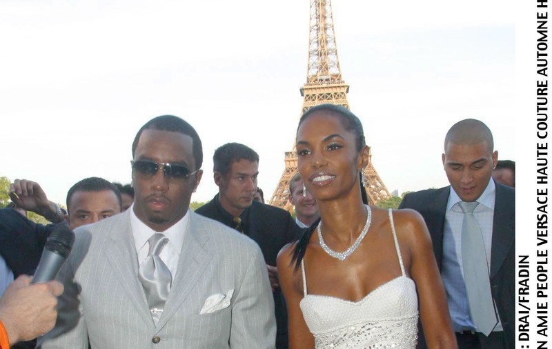 Fosta soție a rapperului P. Diddy, într-o carte apărută la 6 ani după moartea ei: „Bătăi, amenințări cu pistolul, orgii cu un câștigător de Oscar și nevasta lui”