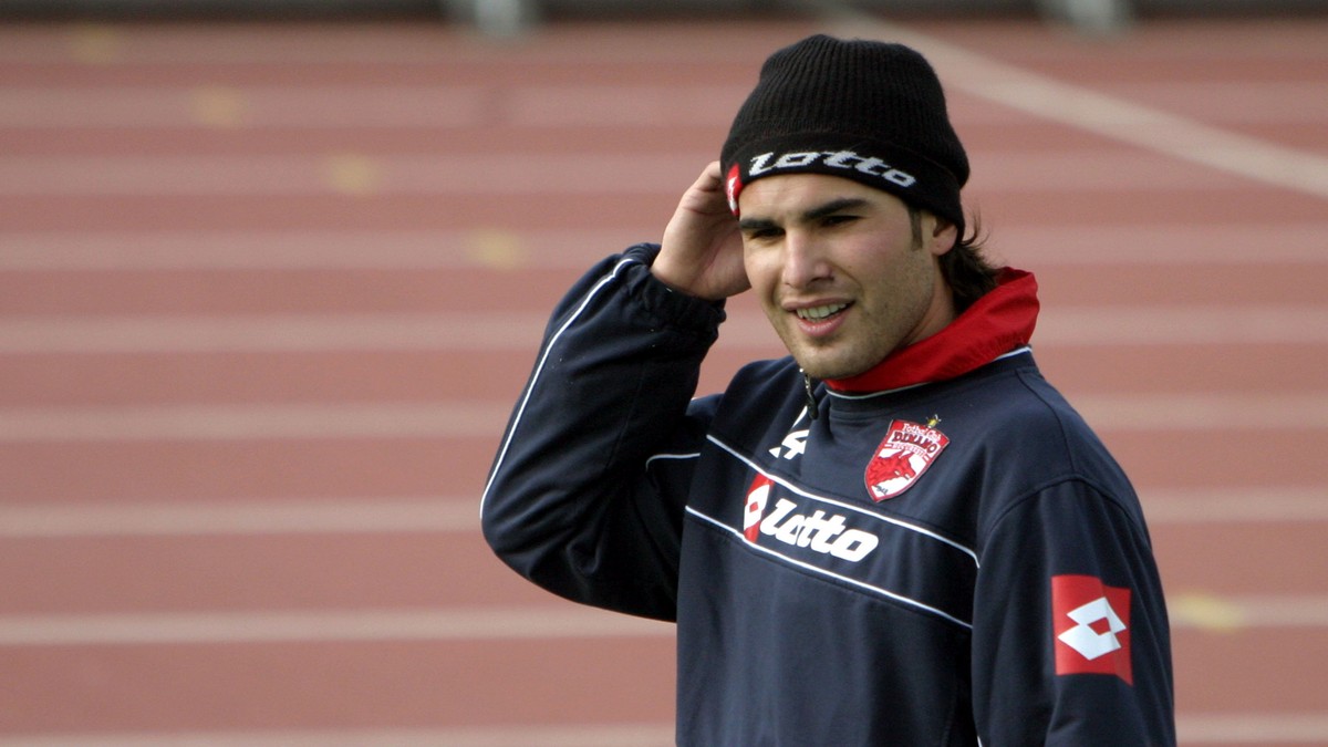 Adrian Mutu, tânăr, în timpul unui antrenament al lui Dinamo. (FOTO: HEPTA)