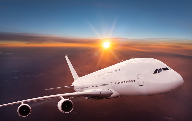 De ce, în general, avioanele sunt vopsite în alb