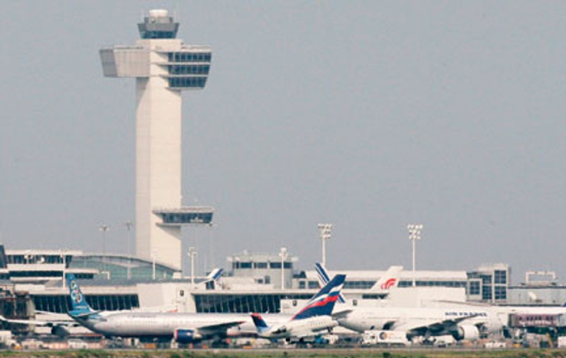 O pistă a aeroportului JFK, închisă din cauza ţestoaselor